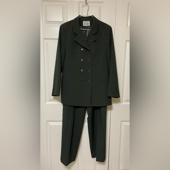Le Suit Forest Green Women's Double-Breasted Pantsuit - Picture 1 of 16
